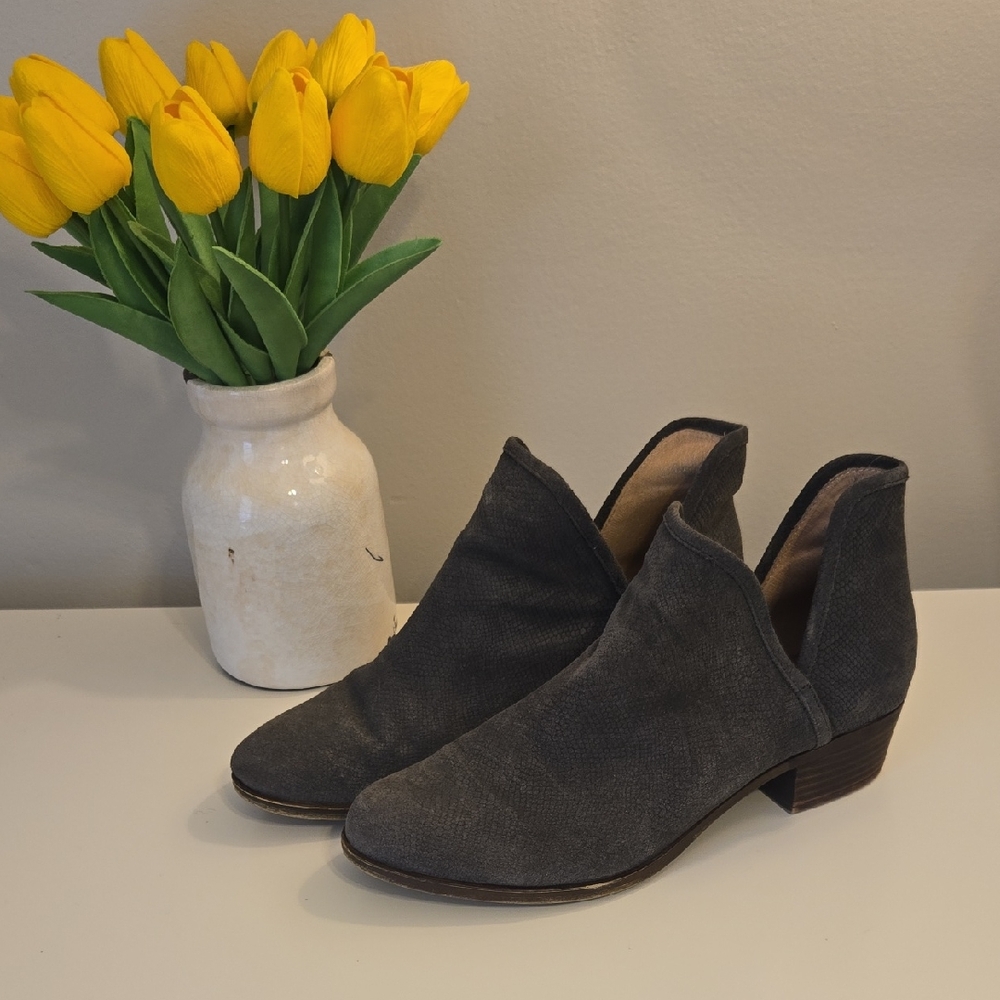 Lucky Brand Gray Women's Ankle Boots